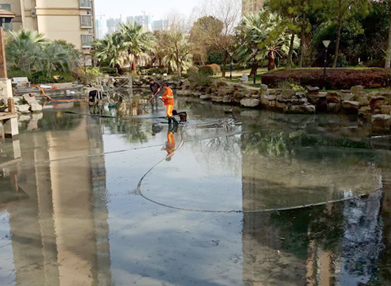永宁景观池淤泥清理